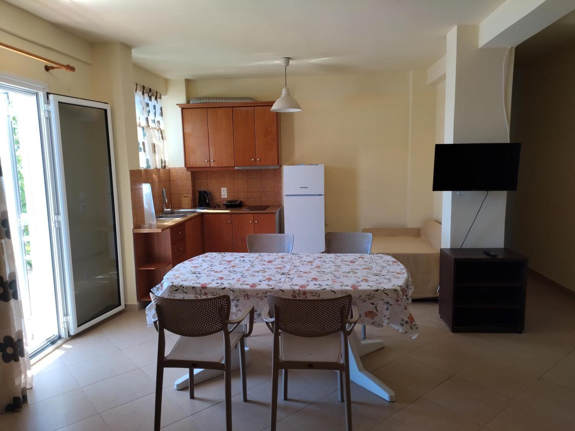 Magic Ionian Apartments & Rooms Himare Esterno foto