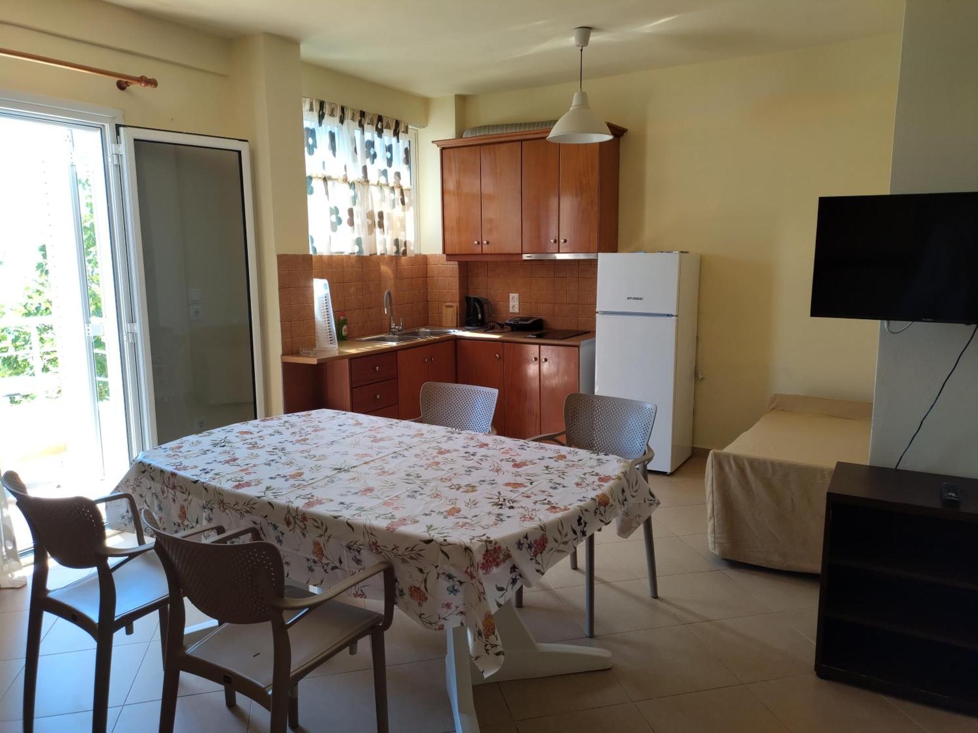 Magic Ionian Apartments & Rooms Himare Esterno foto