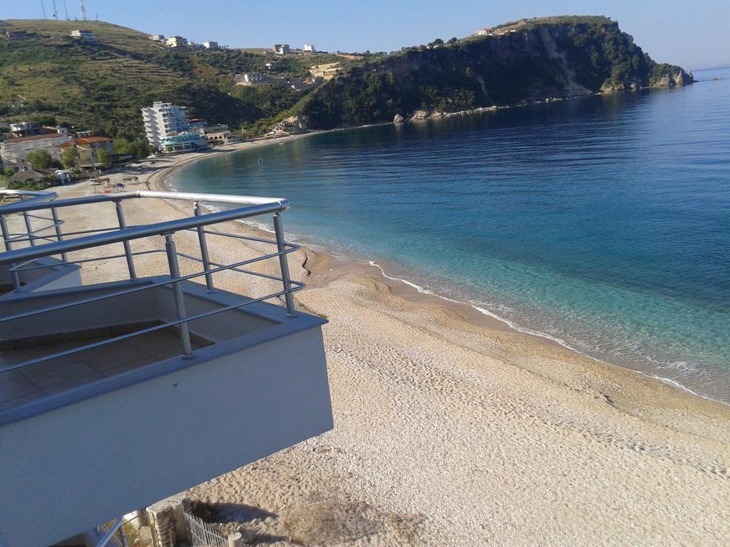 Magic Ionian Apartments & Rooms Himare Esterno foto